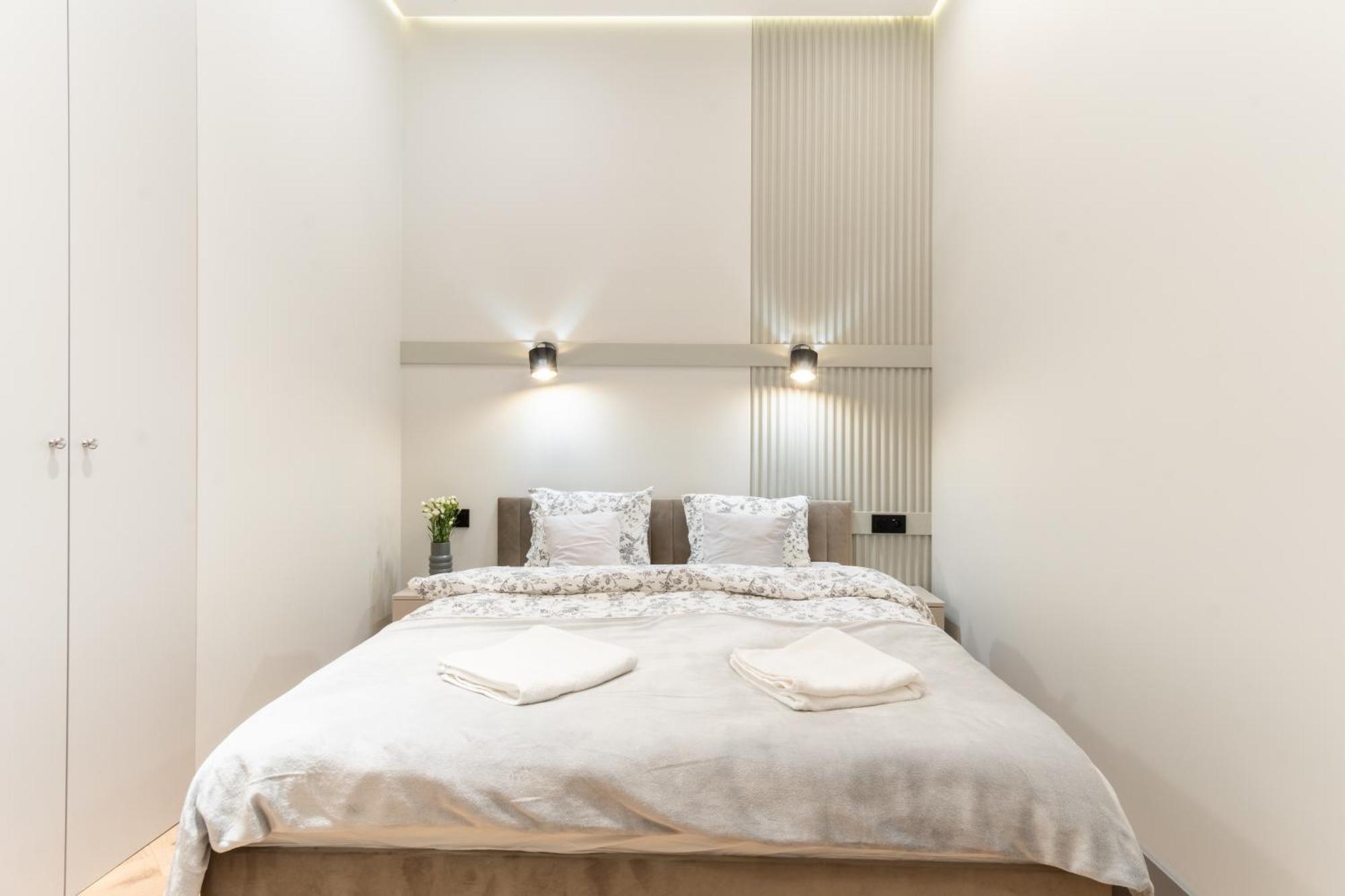 Charm & Comfort Renovated Gem In Old Town Sarego Apt B Kraków Eksteriør billede